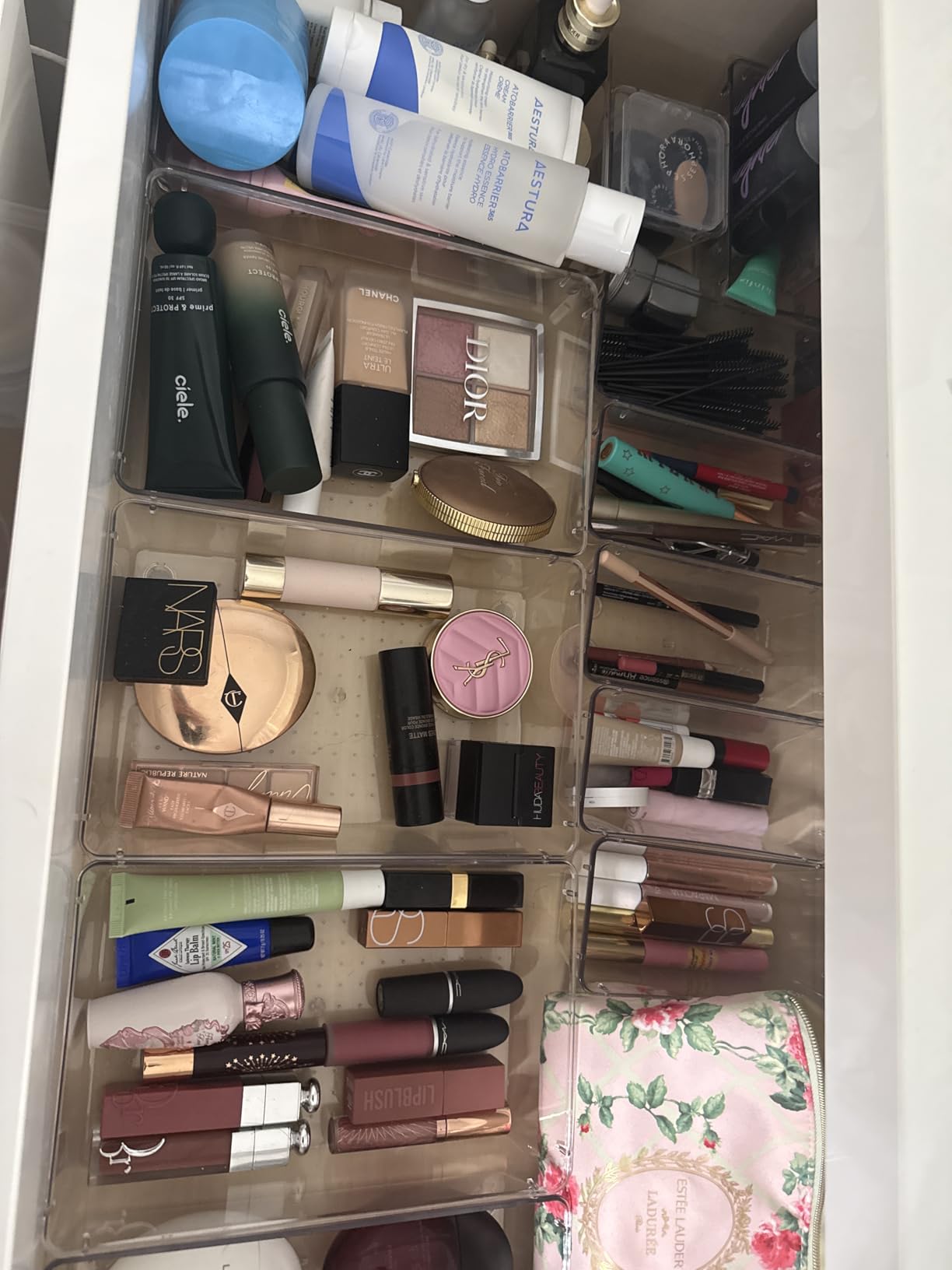 Vtopmart 44 PCS Clear Plastic Drawer Organizers Set, 4-Size Versatile Bathroom and Vanity Organizer Trays, Non-Slip Storage Containers for Makeup, Jewelries, Bedroom,Kitchen Utensils and Office customer photo 1