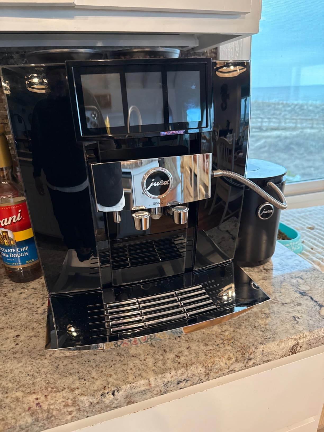 Jura GIGA 10 Diamond Black Automatic Coffee Machine customer photo 2