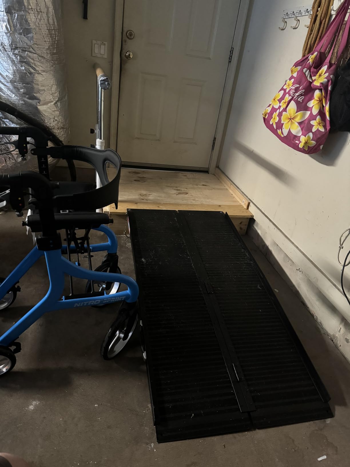 WHALEMOTOR Portable Wheelchair Ramp 4FT, Anti-Slip Aluminum Folding Portable Ramp, Wheelchair Ramps for Home, Weight Capacity Up to 800 LBS, with Transition Plates Above and Below, Loading Dock Plates customer photo 1
