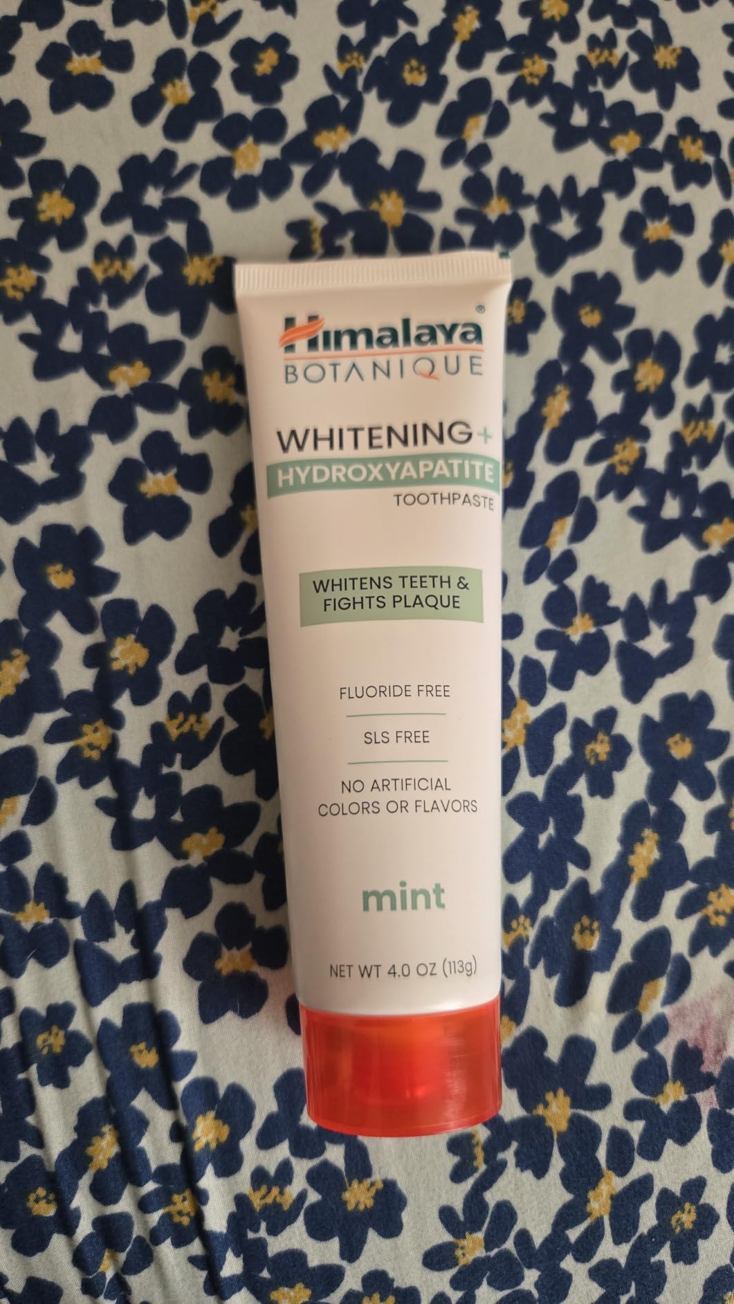 Himalaya Botanique Whitening + Hydroxyapatite Toothpaste, Mint Flavor - Nano Hydroxyapatite to Support Remineralization and Restore Enamel - Vegan, Gluten Free, 4 oz customer photo 1