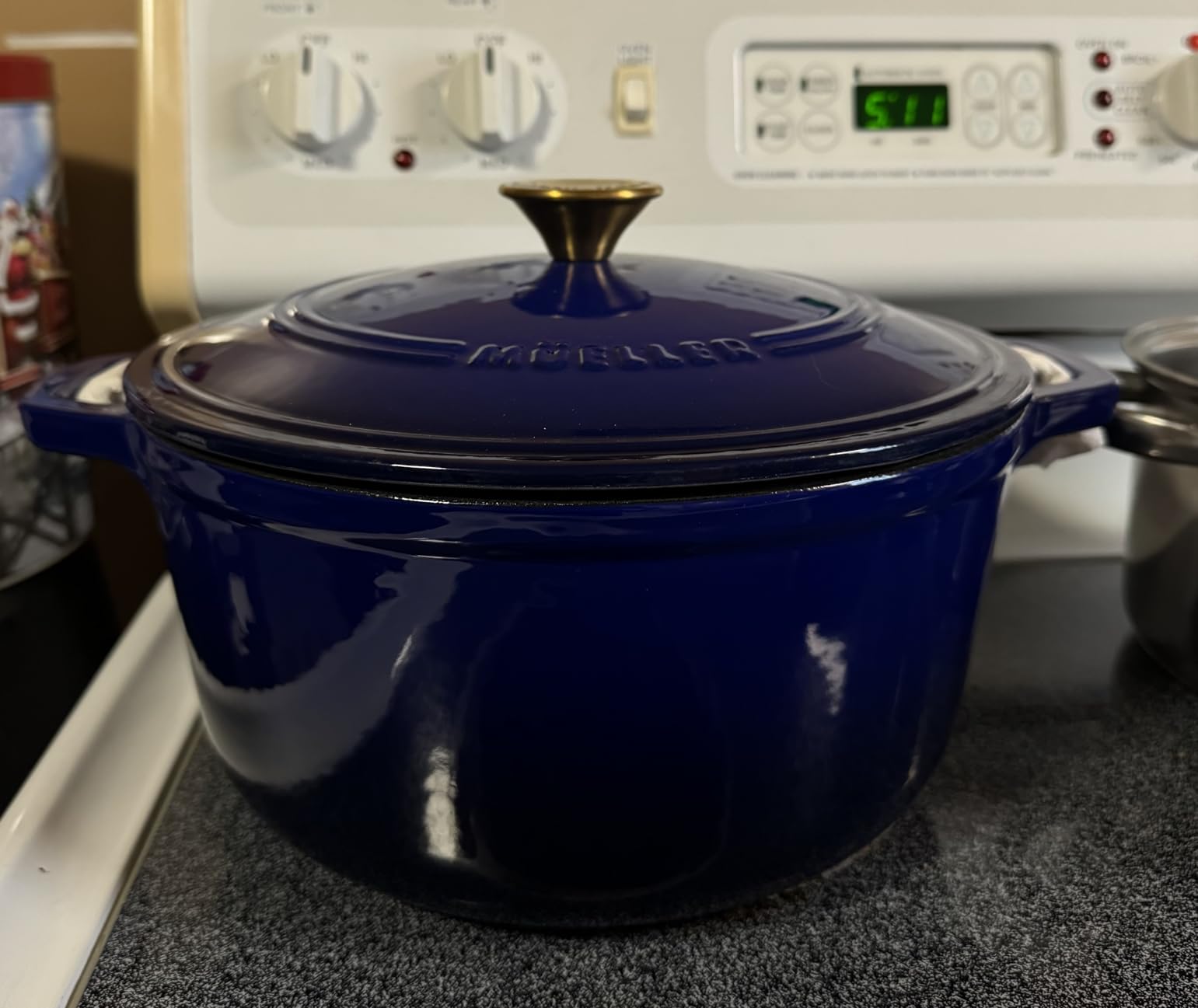 Mueller DuraCast 6 Quart Enameled Cast Iron Dutch Oven Pot with Lid, Heavy-Duty, Oven Safe up to 500°F - Emerald customer photo 2