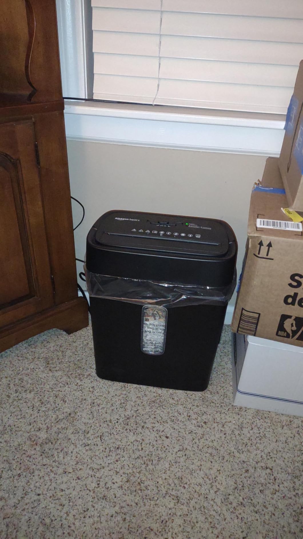 Amazon Basics 12-Sheet Cross-Cut Paper and Credit Card Shredder with Overheat Protection, Black (New Model) customer photo 2
