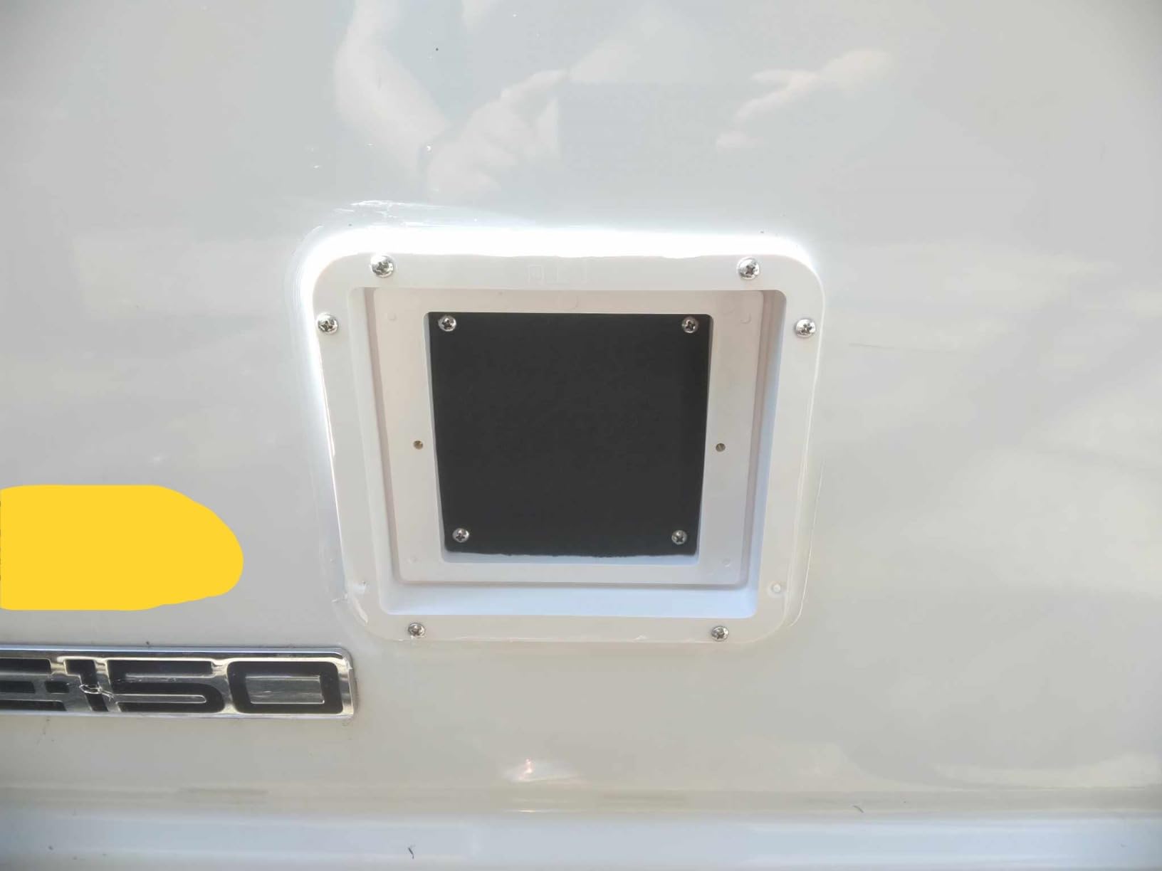 AUTOXBERT RV Side Vent Fan, 2.4W 12V One-Way Silent Wind Air Ventilation Exhaust Fan for Caravan, Motorhome, Camper, Black customer photo 1