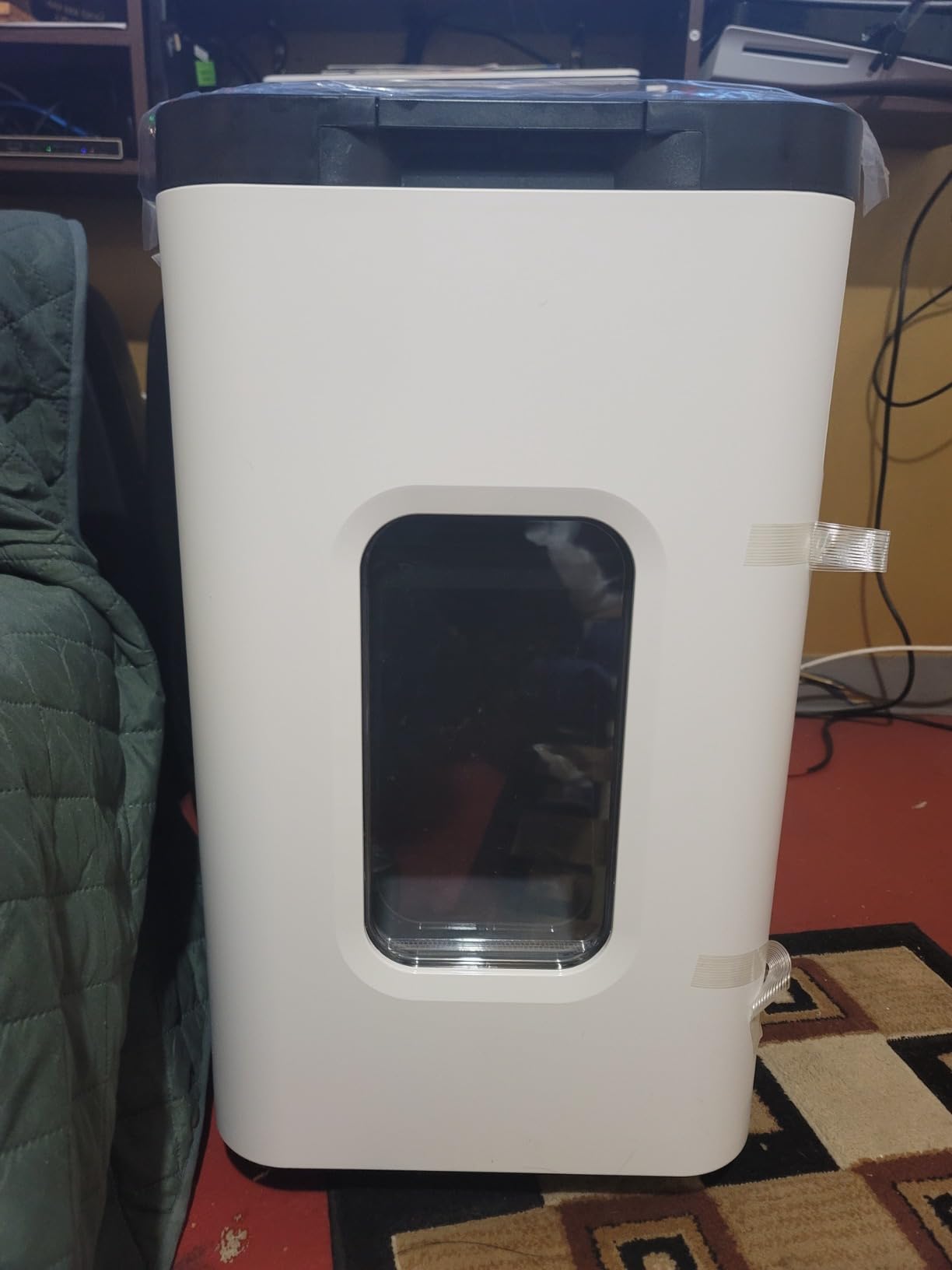 Aurora Commercial Grade 400-Sheet Auto Feed High-Security Micro-Cut Paper Shredder/ 240 Minutes/Security Level P-5 customer photo 1