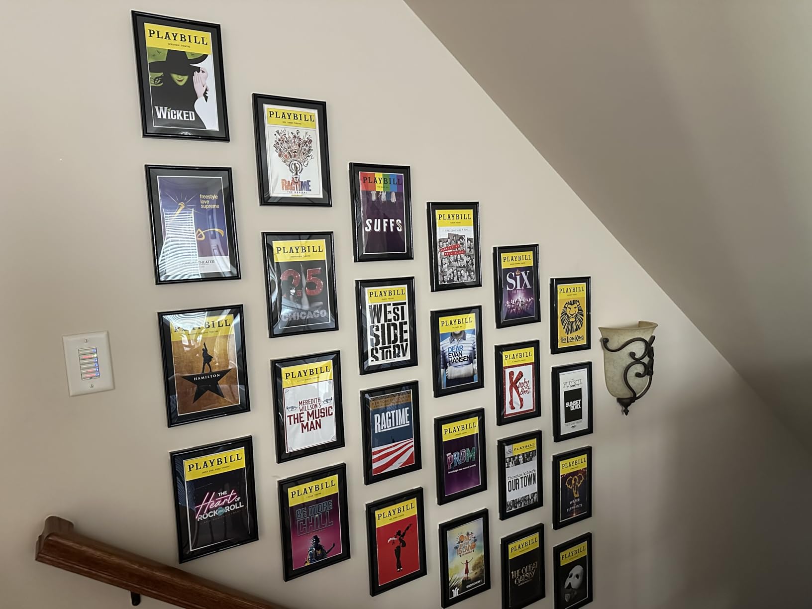Black Theatre Frame, 4 Packs, Theatre Bill Frame, Holds 5.5x8.5-inch Media, Wall or Tabletop Display customer photo 2