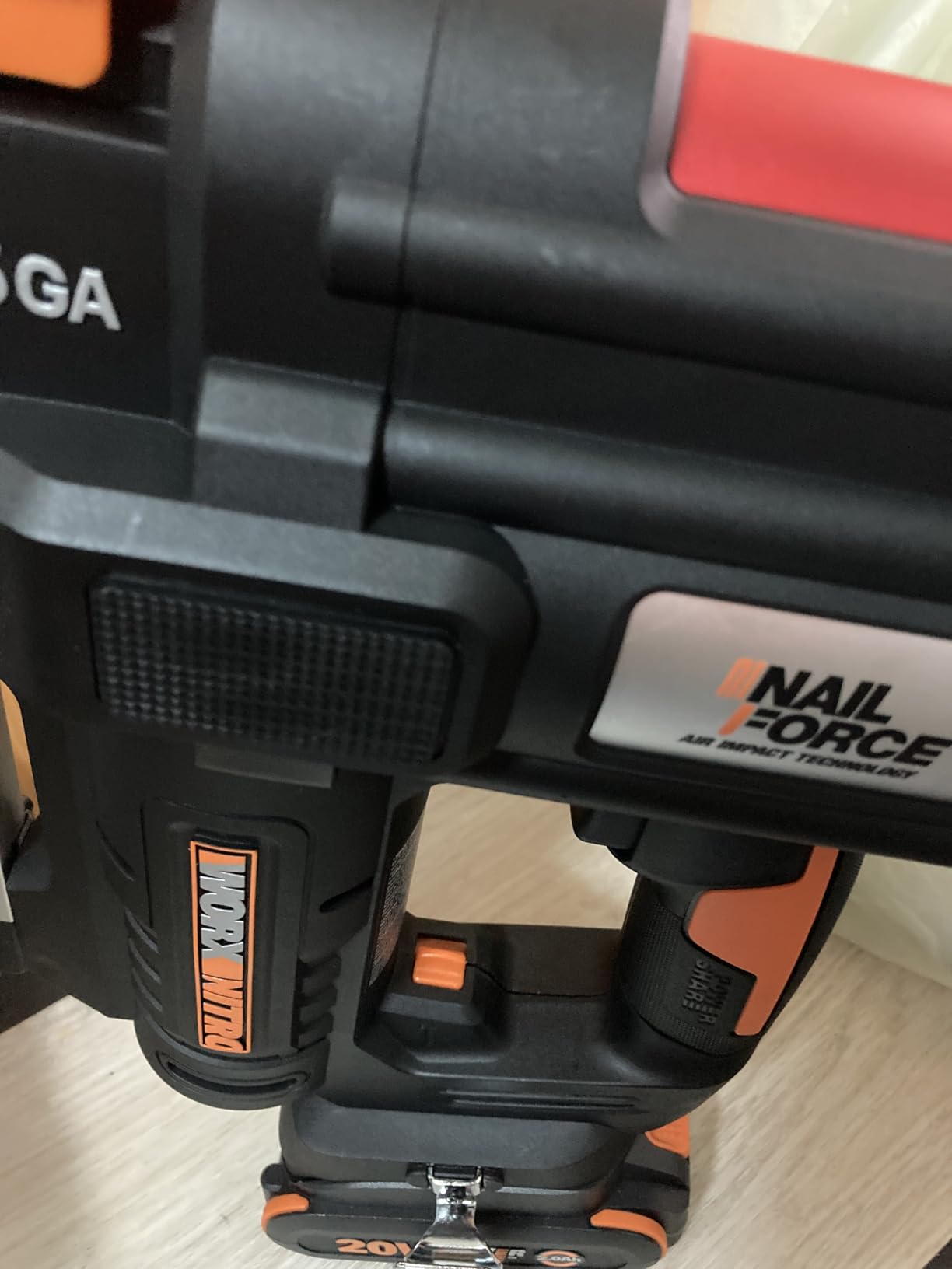 WORX Cordless Brad Nailer, 20V 18GA Nail Gun, WX842L | Up to 2-in Nails and Tool-Free Jam Release for Trimming, Molding and Baseboards, Battery and Charger Included, PowerShare customer photo 1