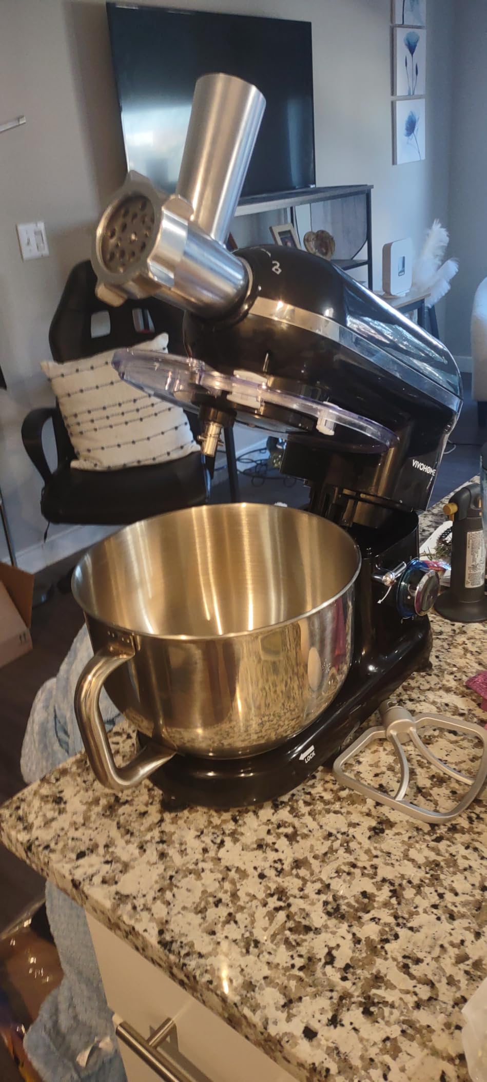 VIVOHOME 6-in-1 Stand Mixer, 8.5 Quart Electric Tilt-Head Kitchen Mixer with Bowl, Multifunctional Food Mixer for Cake, Bread, and Dough, with Meat Grinder, Blender, Pasta Maker Attachments, Red customer photo 2