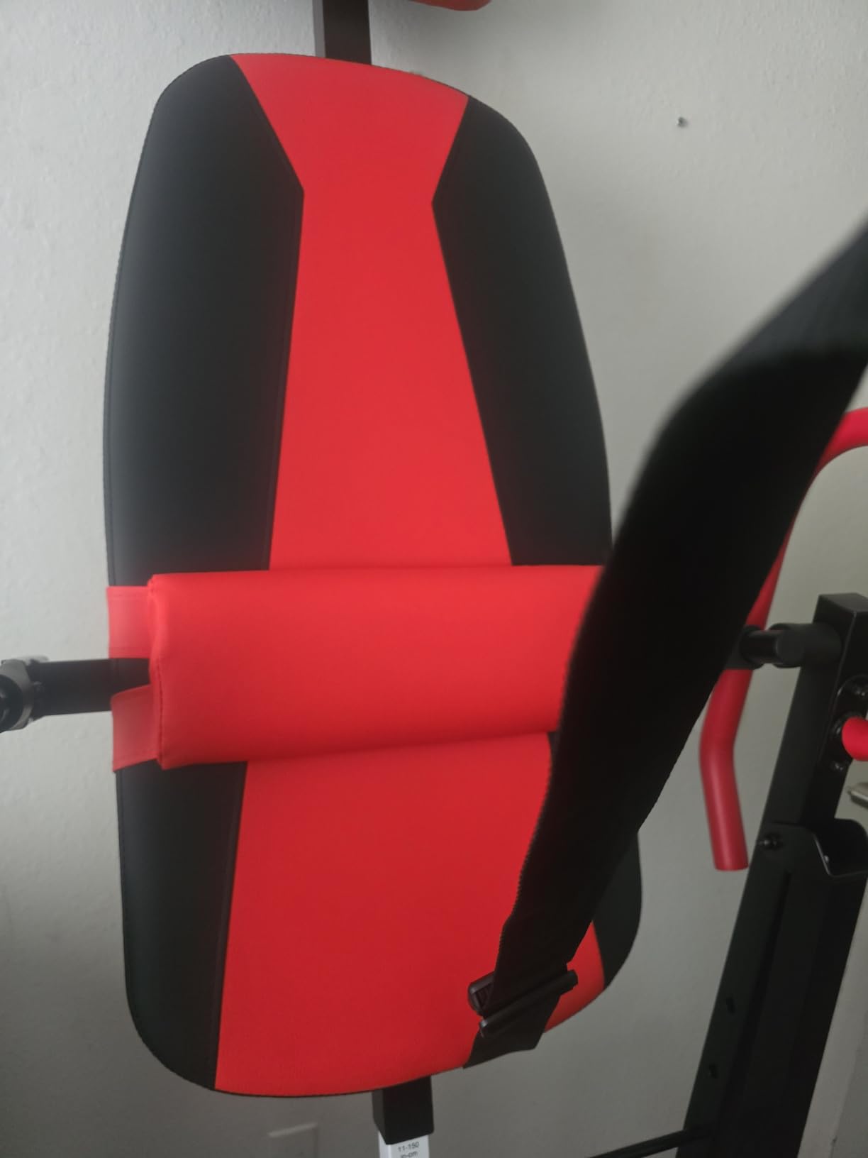 YOLEO Gravity Inversion Table for Back Pain Relief 2026 New Inversion Table w/Lumbar Support Easy to Assemble Back Stretcher Machine 300 lbs customer photo 2