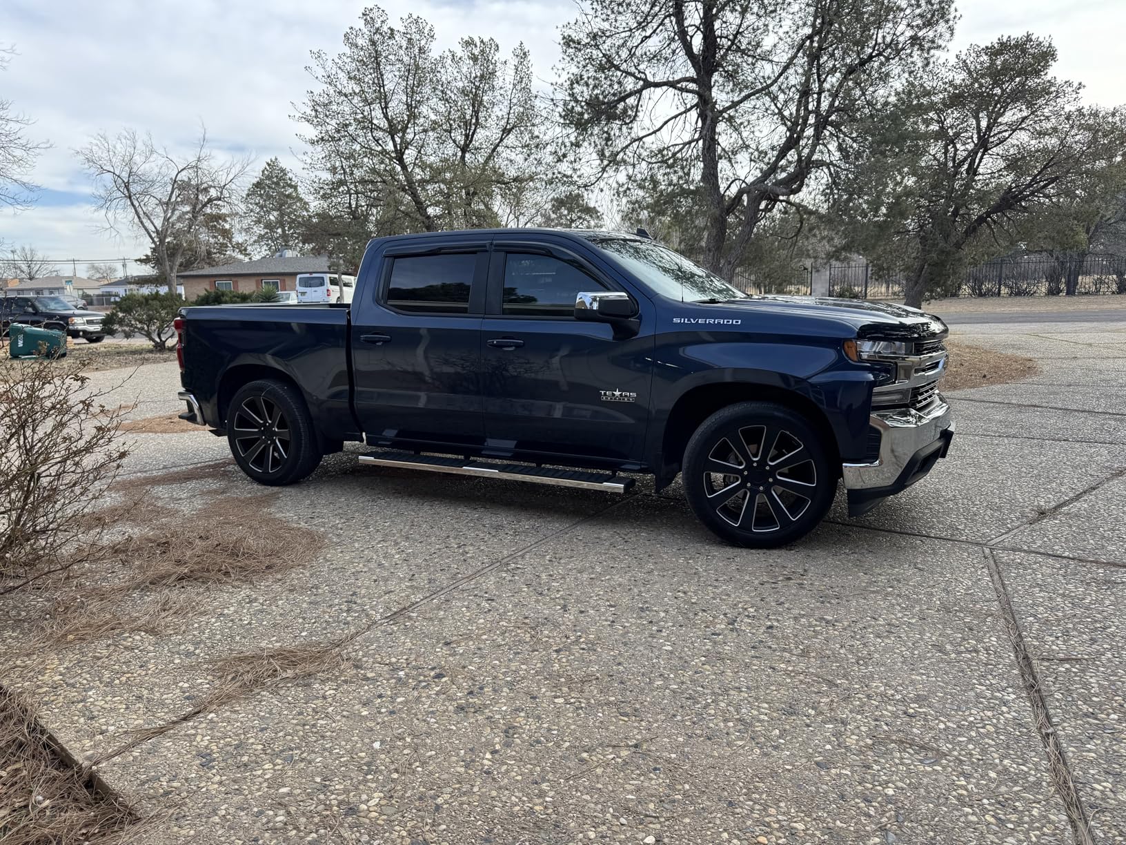 AUTOSAVER88 Running Boards Side Steps Compatible with 2019-2026 Chevy Silverado/GMC Sierra 1500, 2020-2026 Silverado/Sierra 2500HD 3500HD Crew Cab Aluminum Nerf Bars (Excl. 2019 1500 LD) customer photo 2