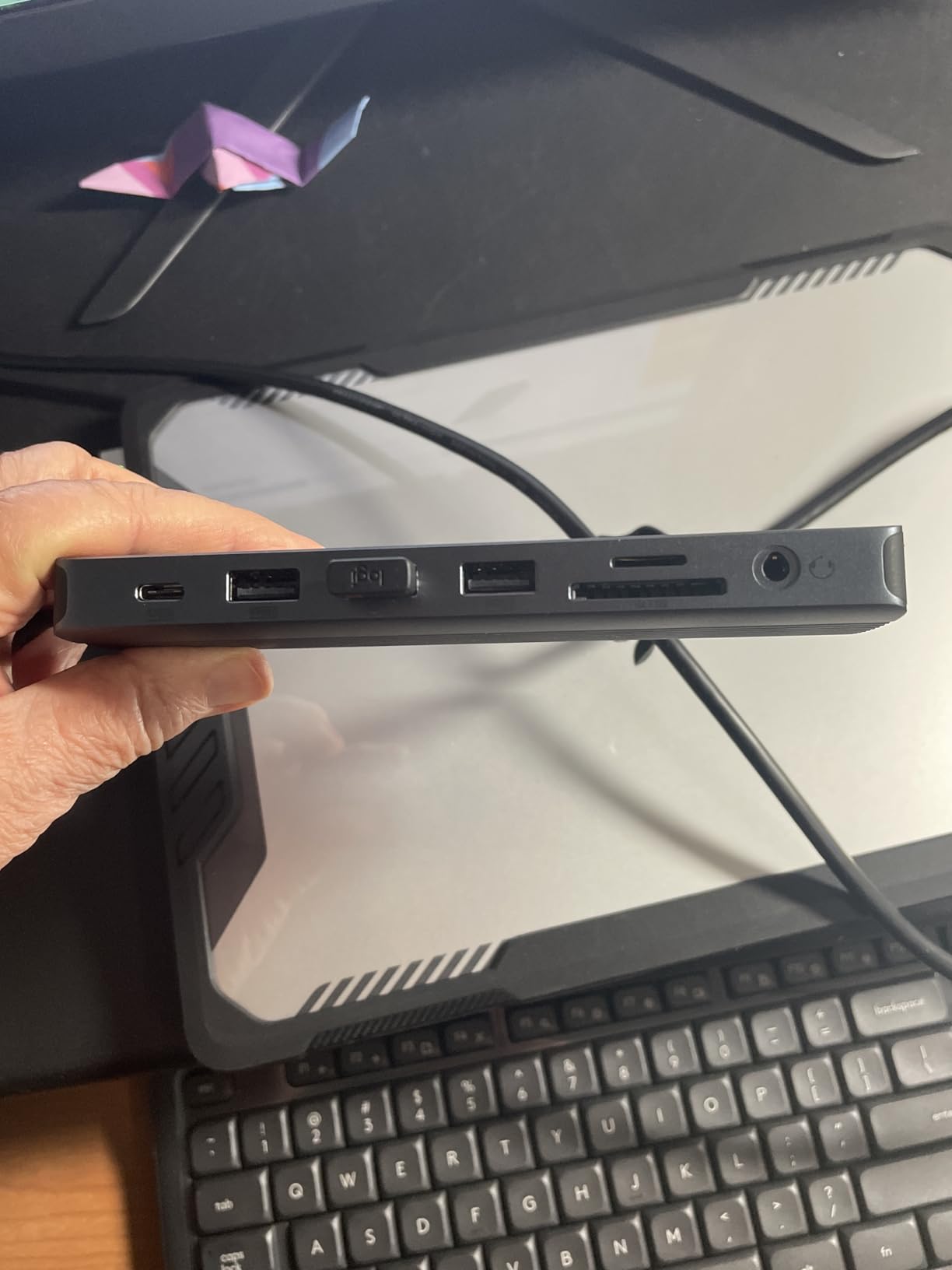 Anker Laptop Docking Station 3 Monitors, 14 in 1 USB C Hub, Triple Display USB C Docking Station with Dual 4K HDMI, 1080p VGA, 80W PD, USB-A/C Data Ports for Dell XPS and More (Charger not Included) customer photo 2