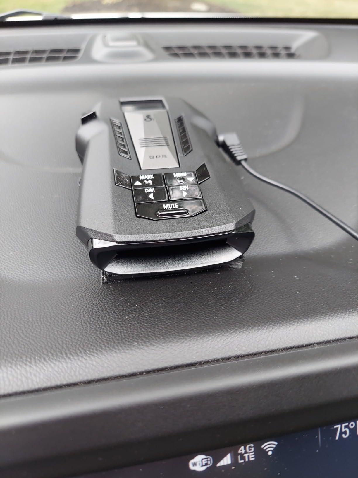 RAD 700i Laser Radar Detector - Premium Detection Range, AutoLearn Intelligence, Advanced Filtering Software, Apple CarPlay and Android Auto Compatible, Laser Eye Front and Rear Detection customer photo 2