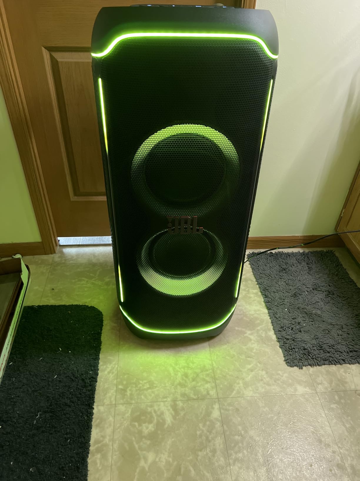 Partybox Ultimate - Multi Purpose Party Speaker, with Wi-fi & Bluetooth Connectivity, Wireless, Lightshow, IPx4 Slashproof, Dual Mic & Guitar Inputs, Handle & Sturdy Wheels, Black customer photo 1