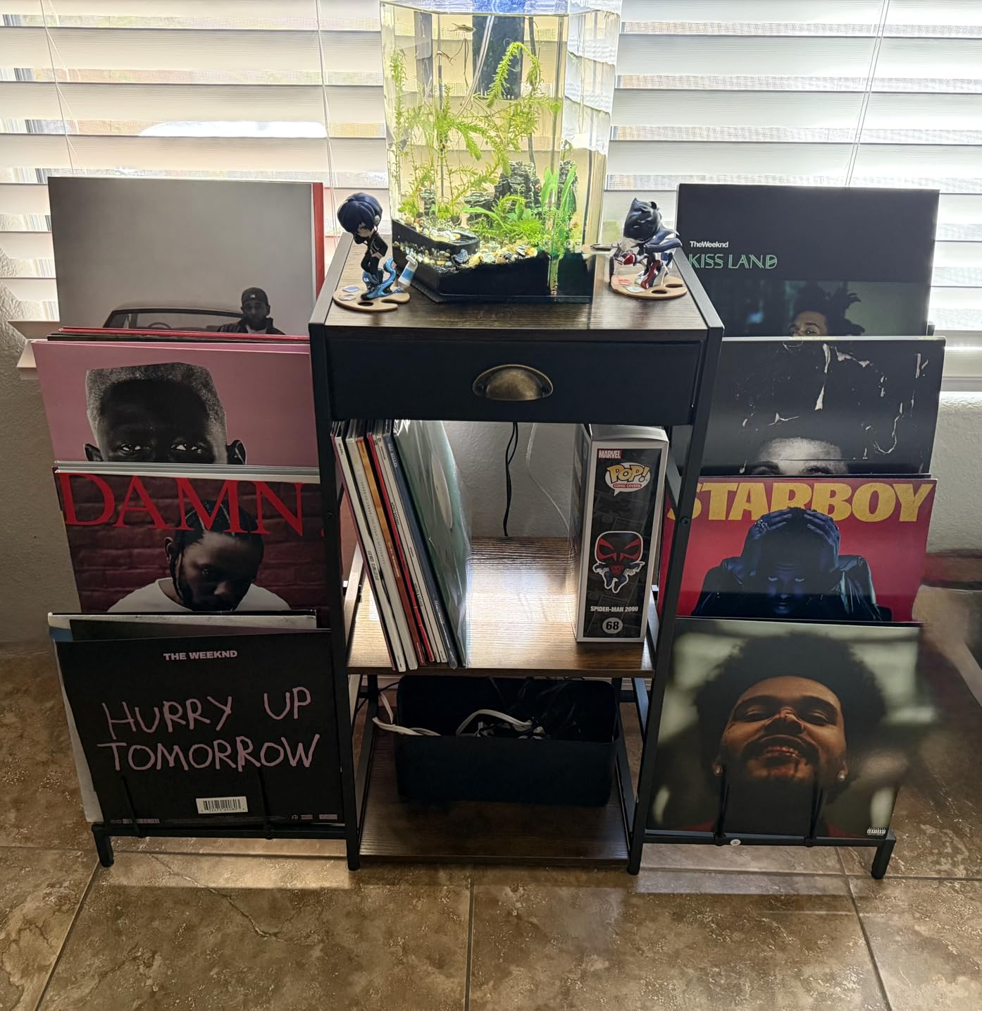 Record Player Stand with Vinyl Storage, Record Player Table with 8-Tier Display Shelf Up to 200 Albums, Vinyl Record Stand with Record Player Cabinet,Turntable Stand with Record Holder for Living Room customer photo 1