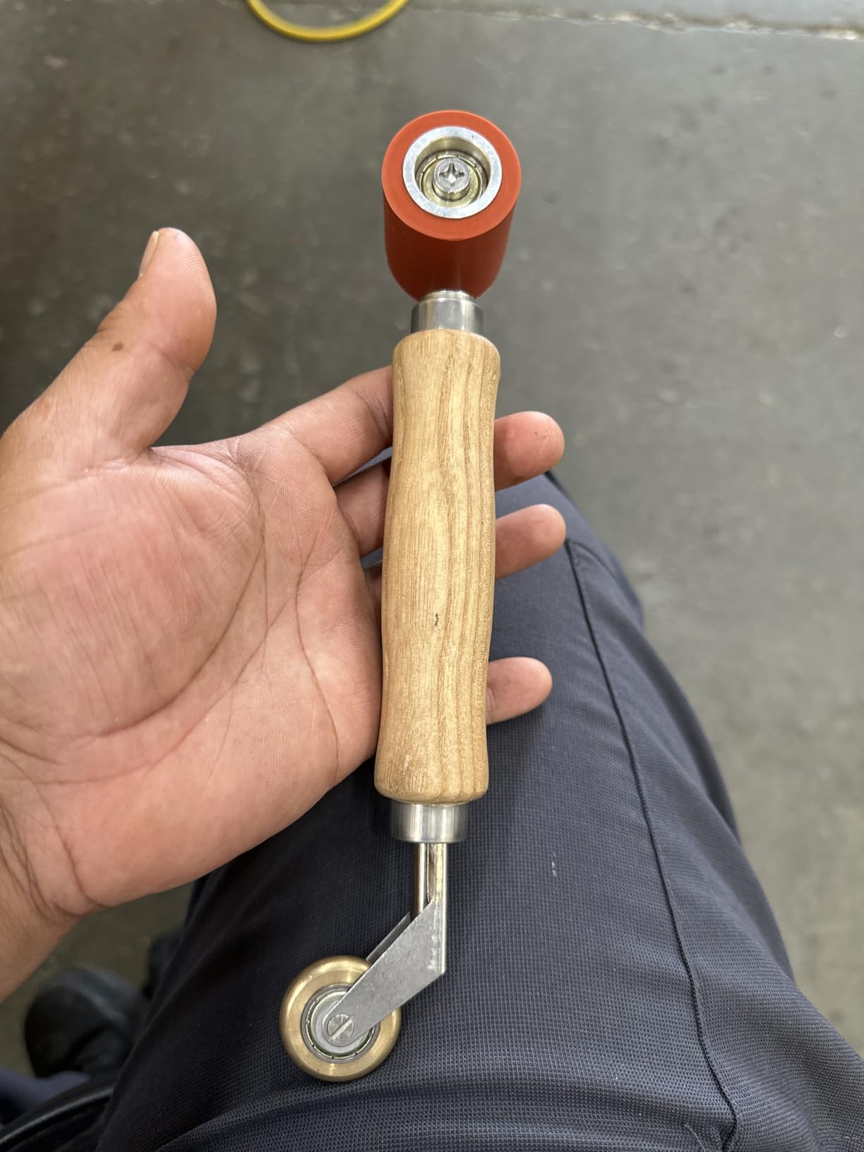 QWORK Seam Roller, 2 Pcs 40mm Silicone Seam Roller with 6mm Brass Detail Penny Roller, Smoothing Seam Roller Tool for PVC/TPO/EPDM Single Ply Roofing Tape customer photo 2