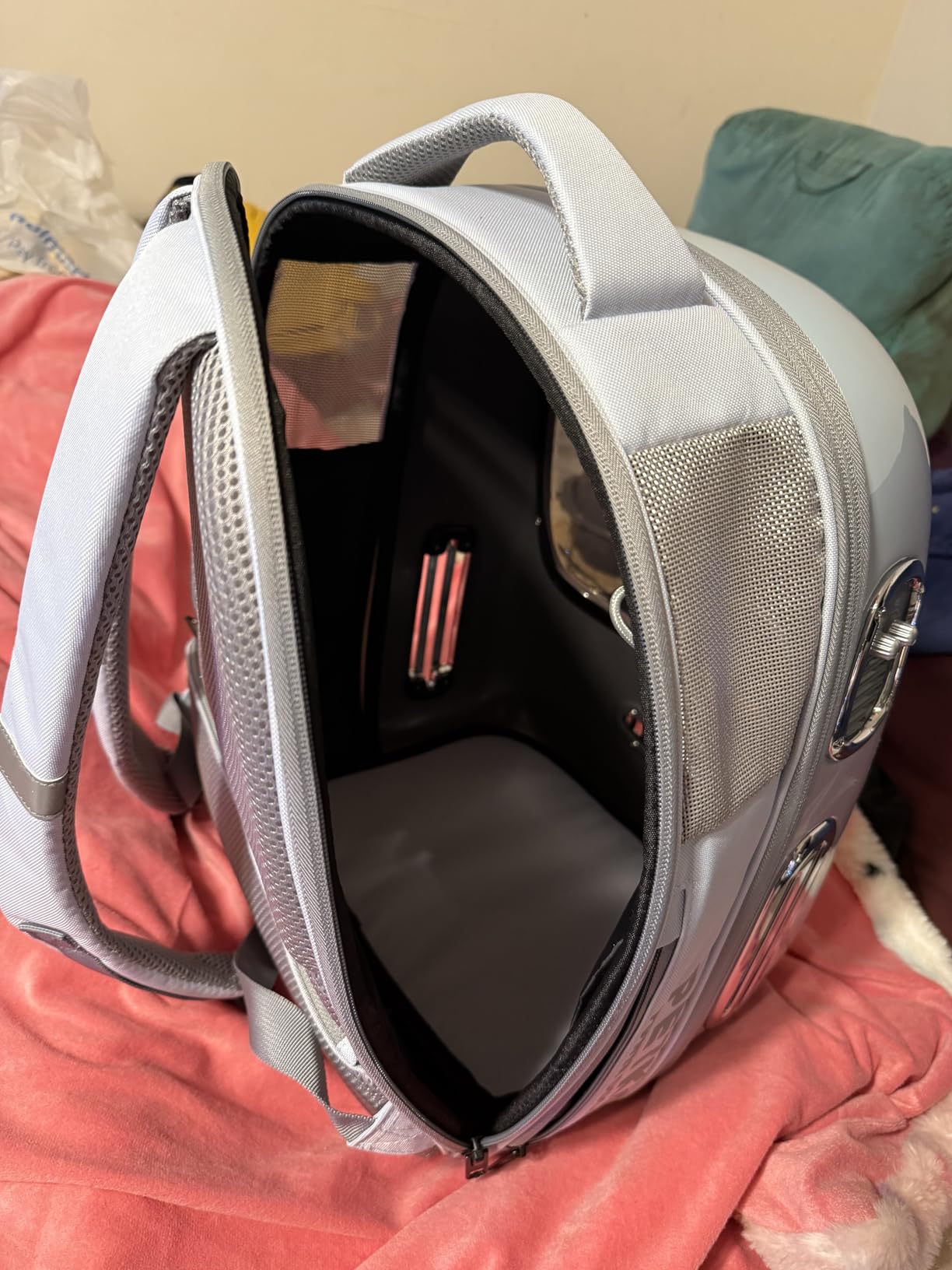 PETKIT Cat Backpack Carrier with Inbuilt Fan & Light, Airline-Approved Pet Backpack Bubble for Kitty Small Dog, Detachable Dog Backpack with Padded Strap for Travel, Hiking, Walking & Outdoor customer photo 1
