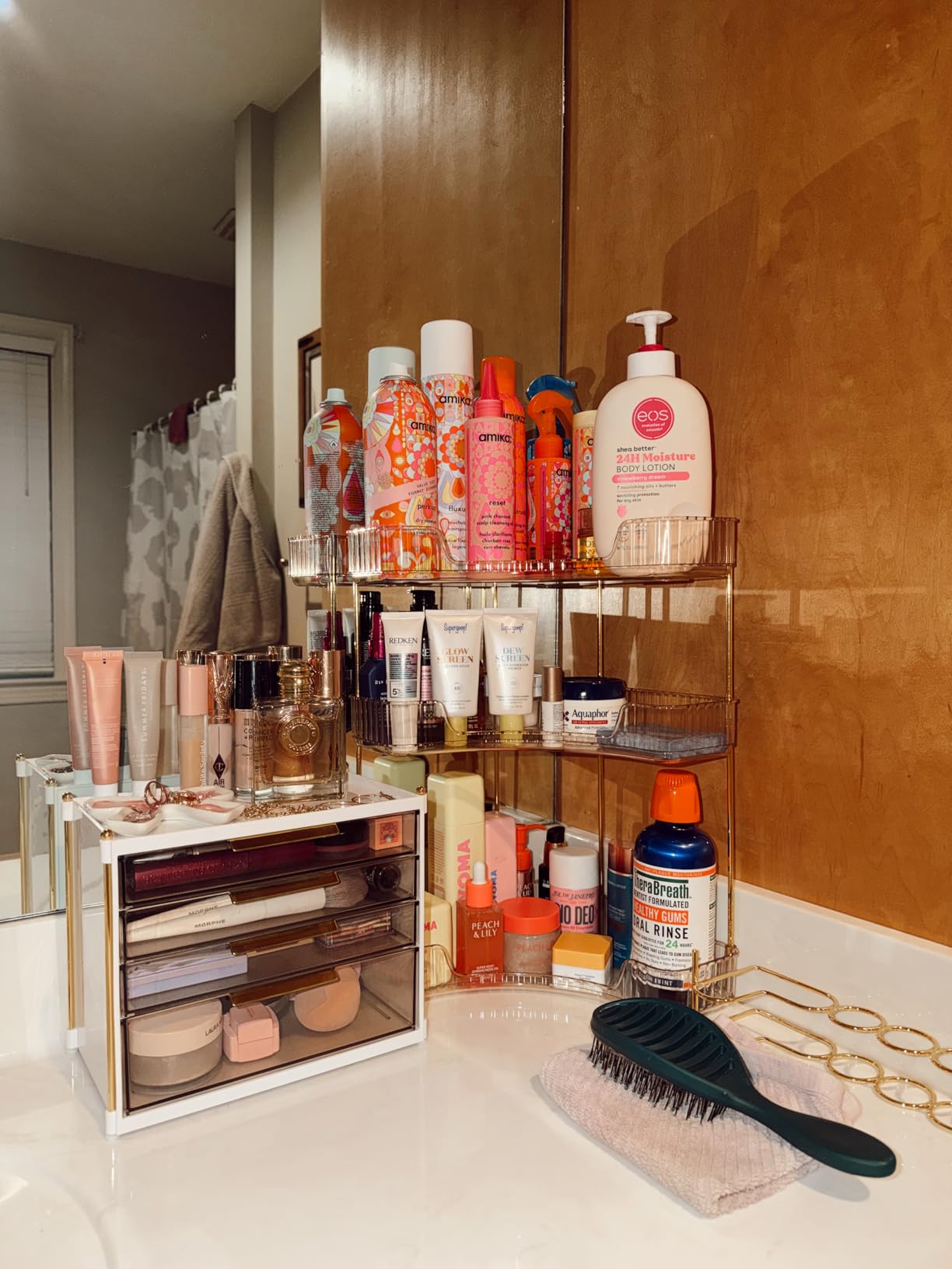 NATURE'S SOURCE Makeup Organizer for Vanity, 3-Tier Corner Bathroom Organizer Countertop with Makeup Brush Holder, Corner Counter Storage for Bathroom Dresser- Amber Gold customer photo 2