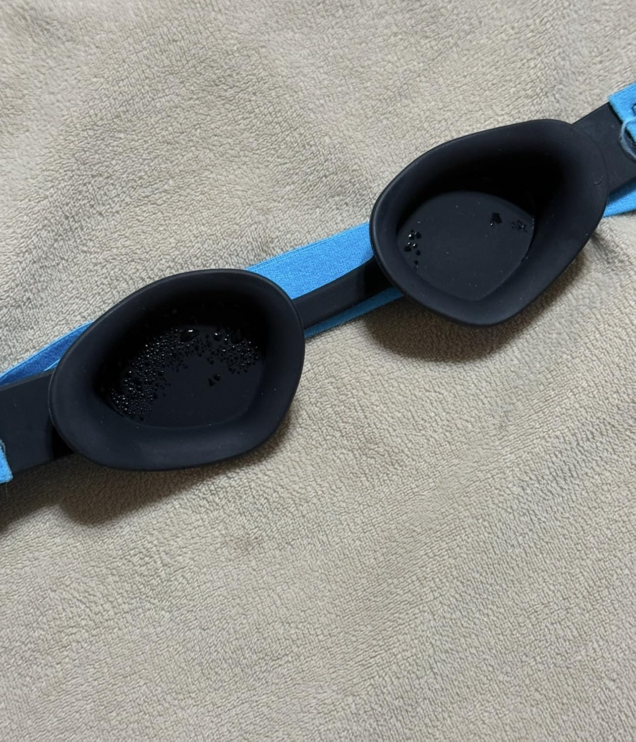 MyHalos Moisture Chamber Glasses for Dry Eyes - Sleep Mask for Dry Eyes - Reusable & Soft - Hydrating Sleeping Mask & Moisture Goggles for Men and Women customer photo 1