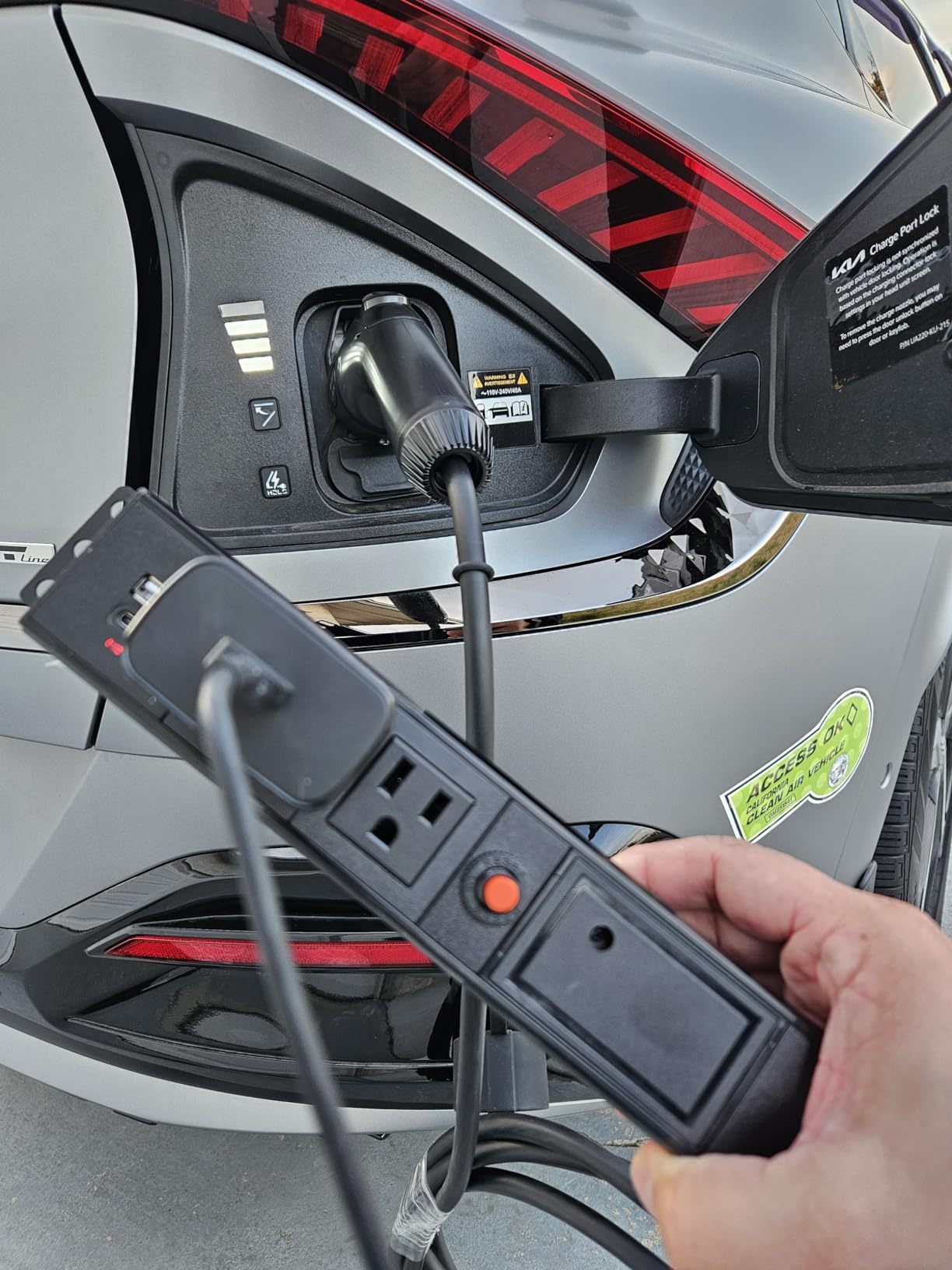 Tera Vehicle to Load Adapter V2L Connector: Compatible with Hyundai Kia Genesis 16.5 FT Ultra Long Cable Up to 15A 250V AC Electric Car Side Discharger Plug Type 1 J1772 with US Socket USB Port customer photo 1