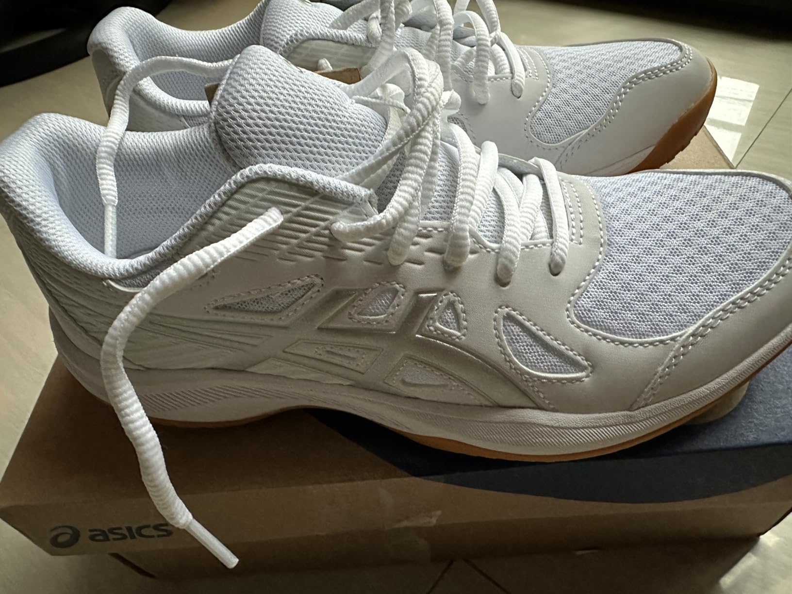 Women's Upcourt 6 Volleyball Shoes customer photo 2