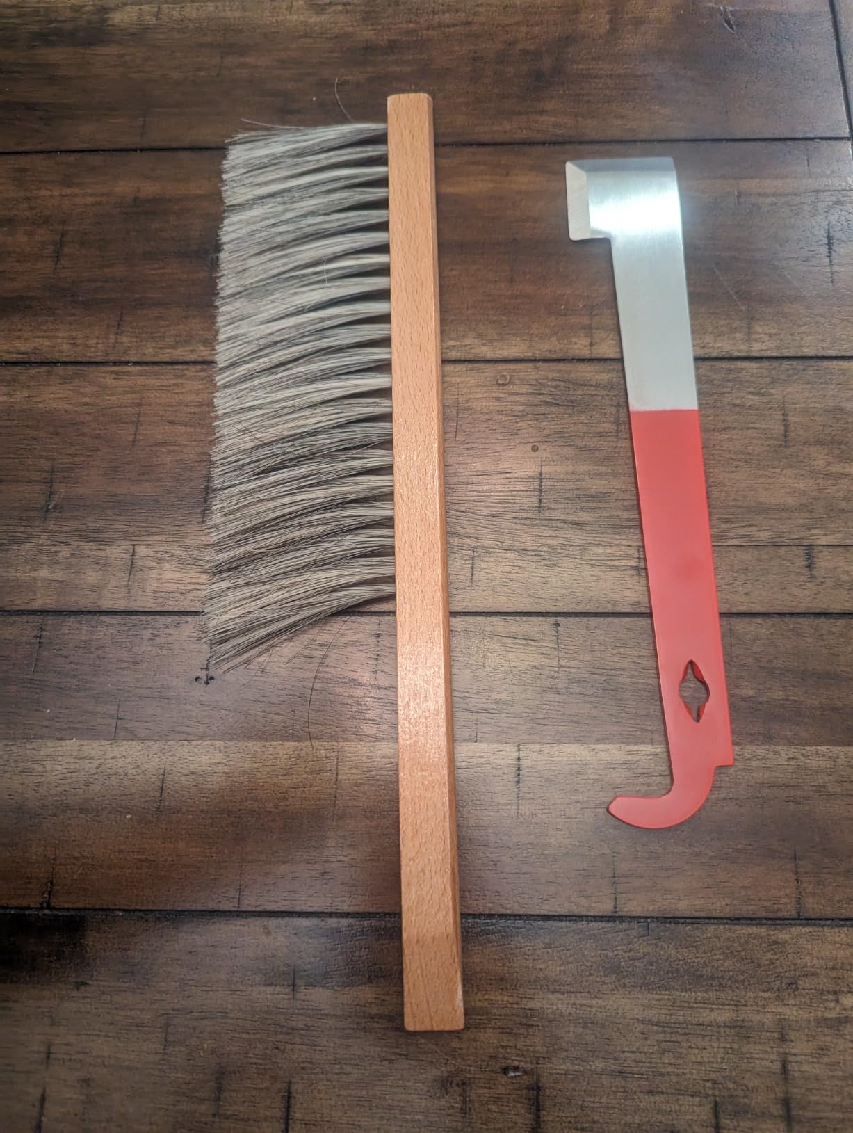 Acostop Bee Hive Tool for Beekeeping - Stainless Steel J Hook & Natural Horsehair Bee Brush, Beehive Brush Bee Frame Lifter and Scraper Bee Keeping Starter Kit for Beekeepers customer photo 2