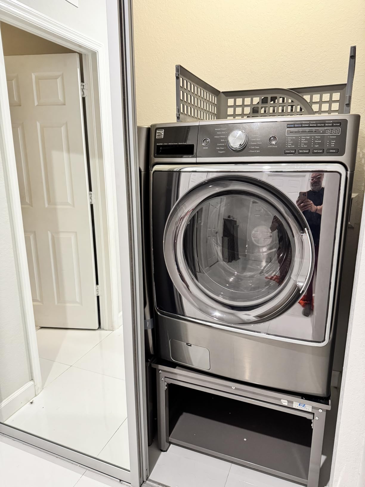 Washer and Dryer Pedestal - 27