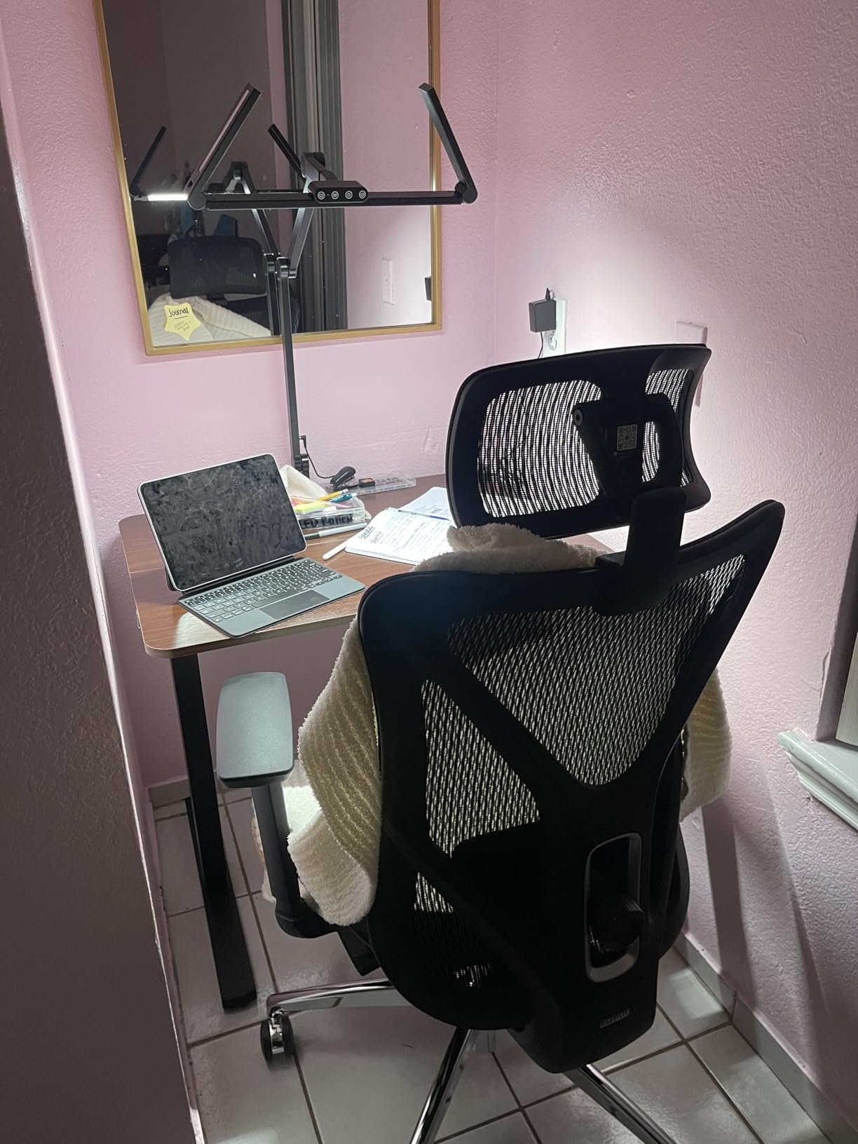 ERGOMAKER Electric Standing Desk, 31.5