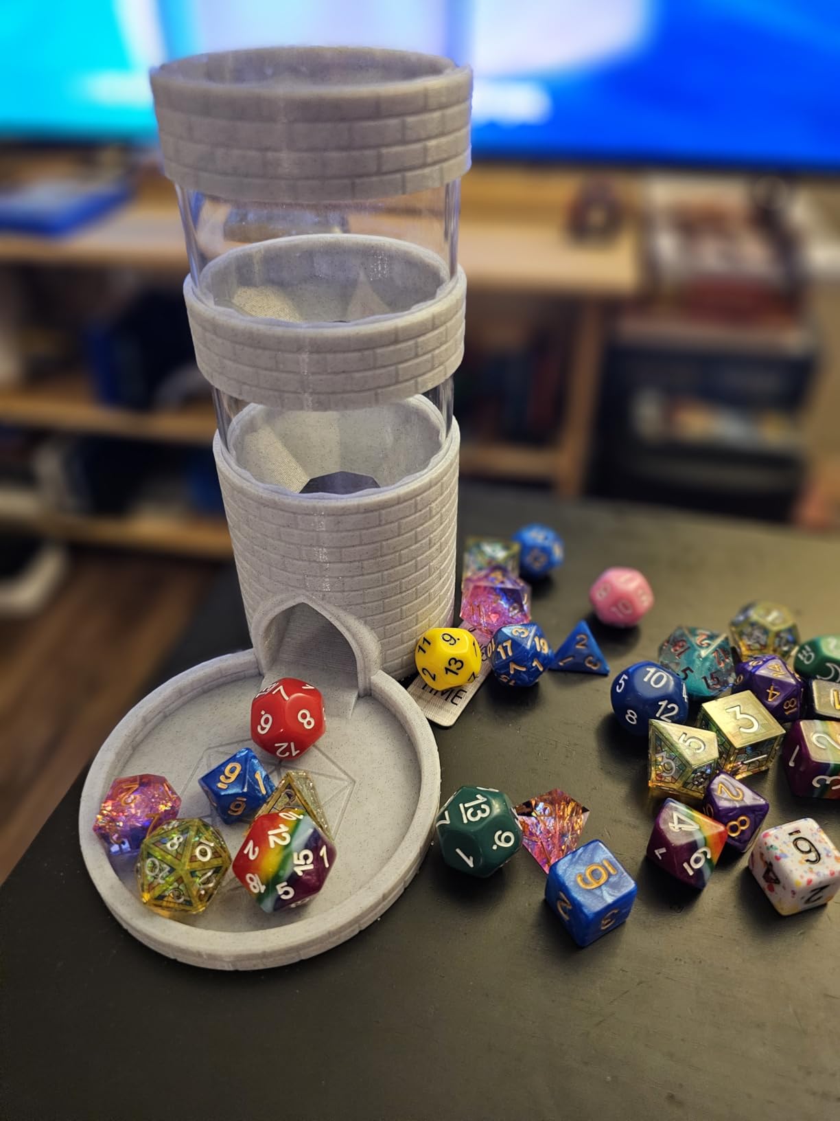 Castle Dice Tower Works with Standard Size Rollers, for TRPG Board Games, with A Set of Dice in Random Color customer photo 1