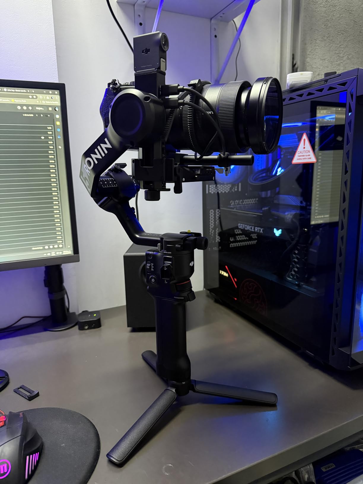 DJI RS 4, 3-Axis Gimbal Stabilizer for DSLR and Mirrorless Cameras Canon/Sony/Panasonic/Nikon/Fujifilm, 2nd-Gen Native Vertical Shooting, 2-Mode Switch Joystick, Teflon Axis Arms customer photo 1