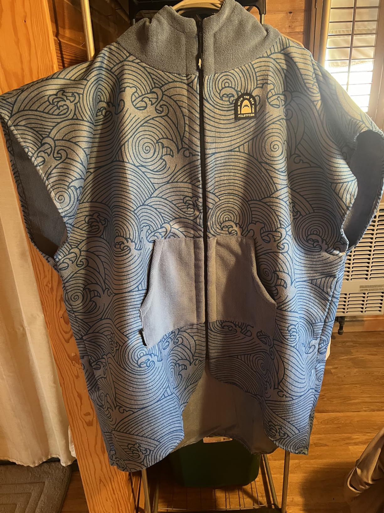 Pilotfish Surf Poncho Changing Robe Towel - Hooded, Zippered Towel Poncho for Beach, Surfing, Swimming | 2 Front Pockets, Machine Washable, (Blue Waves, Large) customer photo 1
