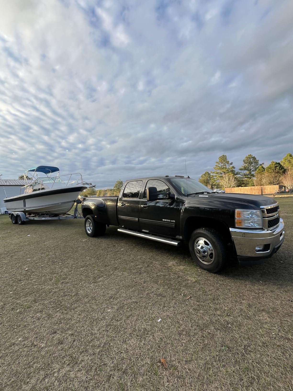 VEVOR 3 Bow Boat Bimini Tops, 600D Polyester Canopy with Aluminum Alloy Frame, Waterproof & Sun Shade Boat Awning Canopy with Storage Bag, 2 Support Poles, 4 Straps, 6'Lx(54