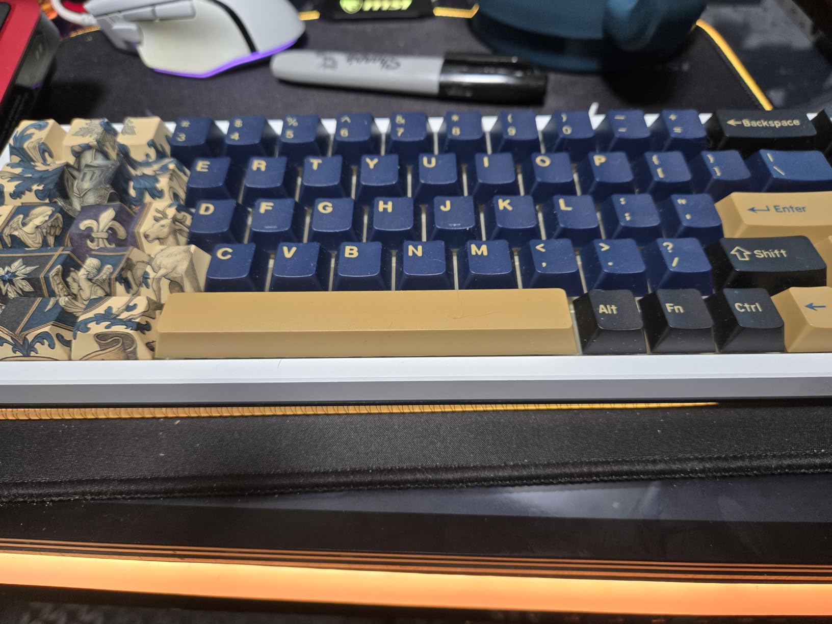 Rome PBT Double Shot Custom Keycap Set,174 Keys Black Gaming Key Caps Keycaps 60 Percent Cherry Profile Keycaps for 61/64/68/84/87/100/104/108 Mechanical Keyboard customer photo 2