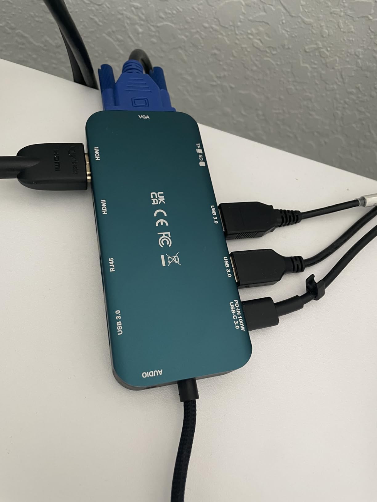 BENFEI 11-in-1 USB C Hub Triple Display Docking Station Dual HDMI, VGA, 3x USB 3.0, 1Gbps Ethernet, 100W Power Delivery, SD/TF Card Reader, 3.5mm AUX Audio Compatible with MacBook XPS Surface customer photo 2