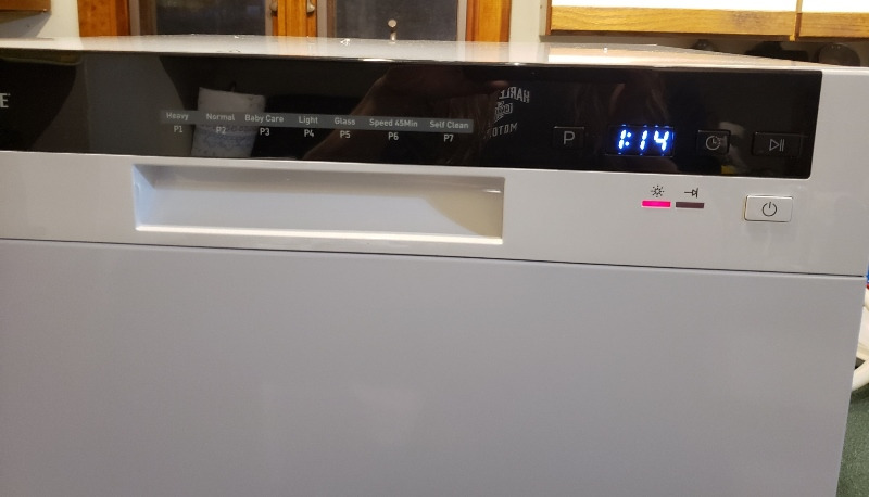 Farberware Compact 6-Place Setting Dishwasher - Portable Mini Countertop Dishwasher with 7 Wash Programs - Perfect for Small Spaces Like Apartment, Dorm, Boat, Camper/RV customer photo 2