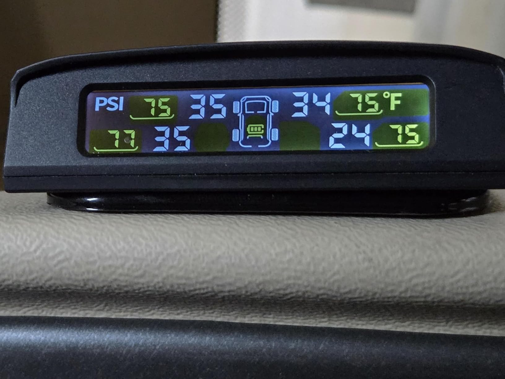 Tymate TM2 RV Tire Pressure Monitoring System, Tire Pressure Monitor with Solar Charge, TPMS with 4 Sensors(Max. 10) & 6 Alarm Modes, Color LCD Display, 0-144PSI for RV/Trailer/Truck/SUV/Fifth Wheel customer photo 1