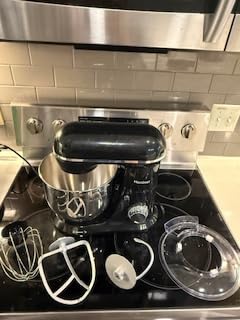 Stand Mixer, 6.5QT 10-Speed Tilt-Head Electric Stand Mixer, 3-In-1 Kitchen Mixer with Bowl, Dough Hook, Whisk and Beater, Food Mixer for Baking, Cake and Most Home Cooks, Black customer photo 2
