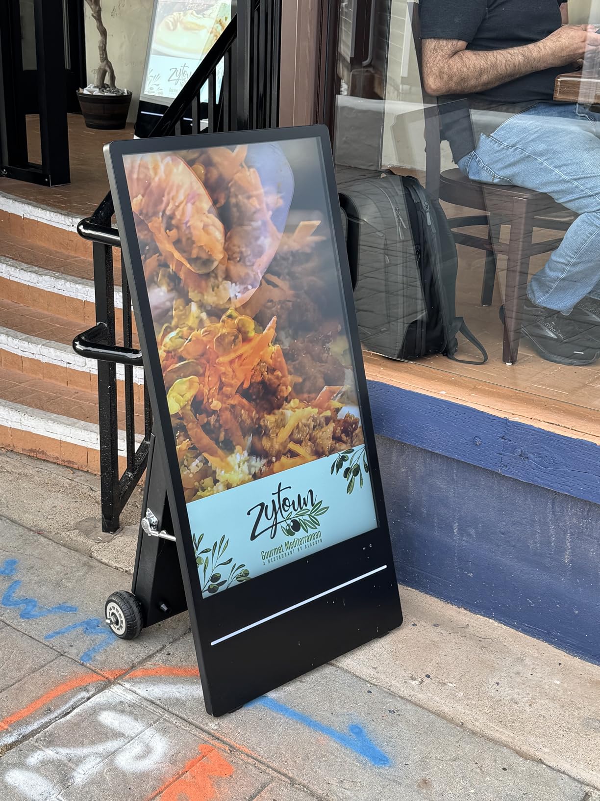 43-inch Outdoor Mobile Digital Signage Display, LCD IP65 Waterproof Advertising Display Kiosk with Rechargeable Battery, Brightness Auto-Adjustment and Impact Resistant Screen customer photo 2