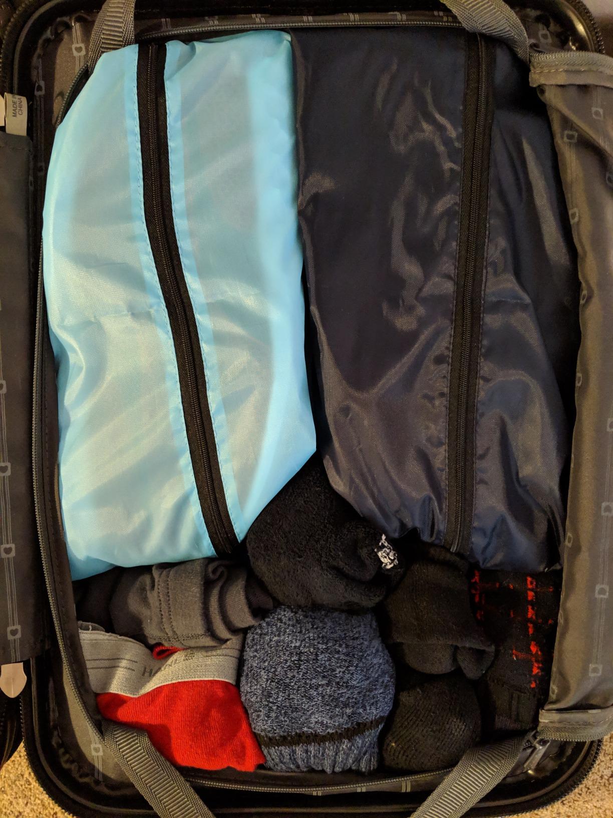 Delsey Helium Aero Hardside Expandable Luggage with Spinner Wheels, Blue Cobalt, 2-Piece Set (21/28) customer photo 2