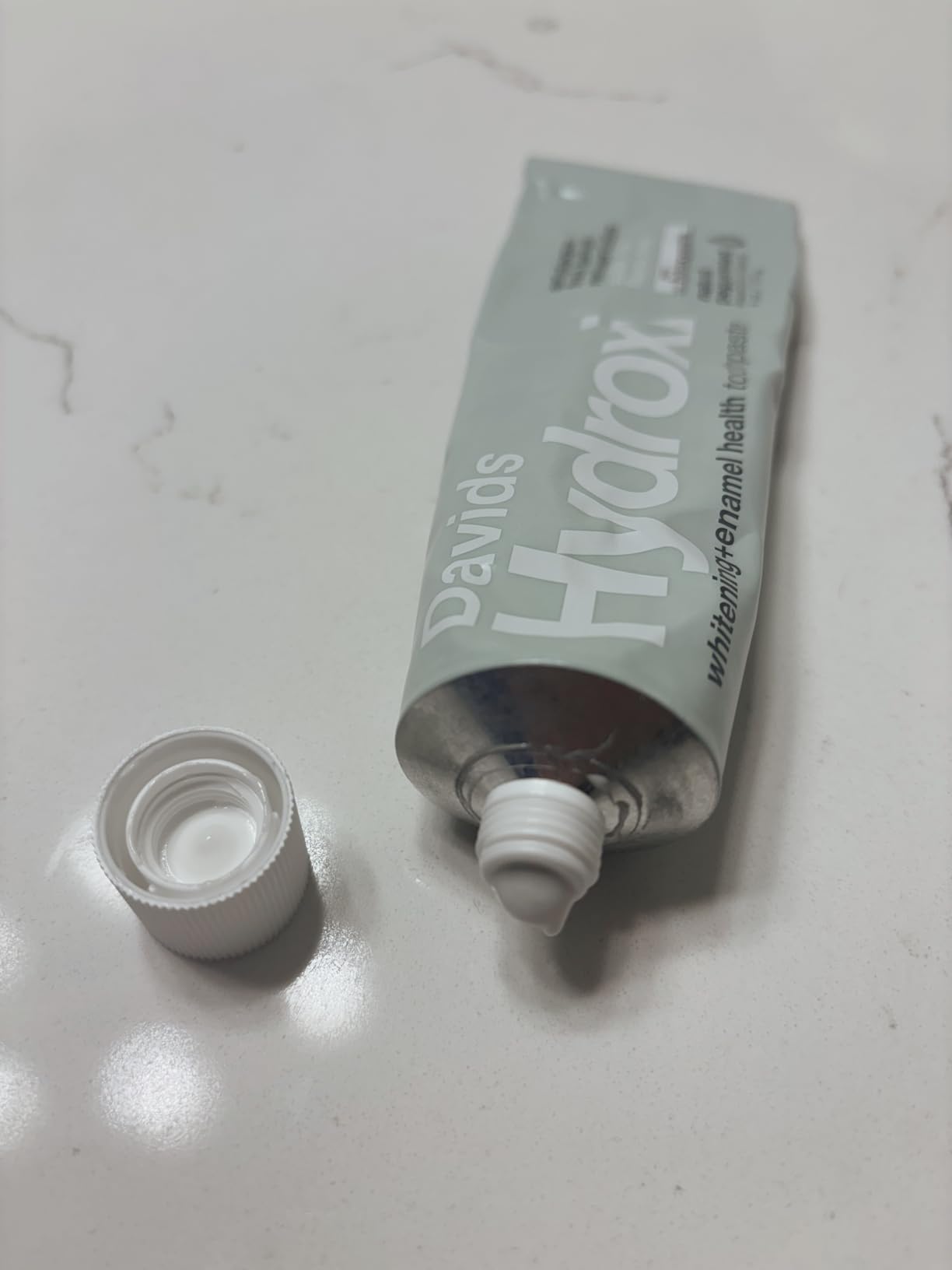Davids Hydroxi Fluoride Free Nano Hydroxyapatite Toothpaste for Remineralizing, Sensitive Support, Whitening, Antiplaque, SLS Free, Natural Peppermint, 4oz, Made in USA customer photo 1