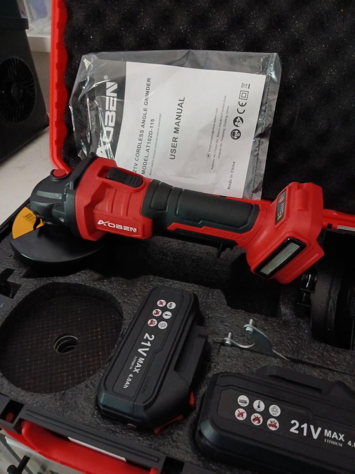 AOBEN Cordless Angle Grinder 4-1/2 inch, 21V Battery Grinder Kit, Power Electric Cut Off Tool, Brushless Motor, 2x4.0Ah Battery & Charger customer photo 1