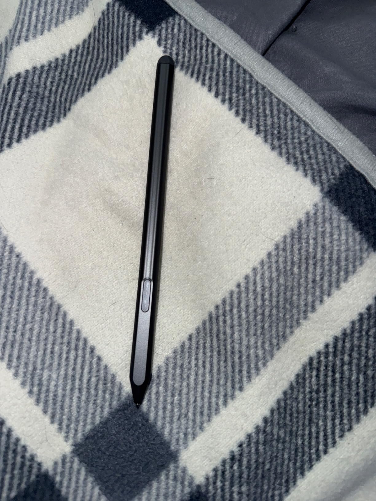 Kindle Scribe Premium Pen, Sleek Stylus Design with Improved Eraser - Tungsten customer photo 1
