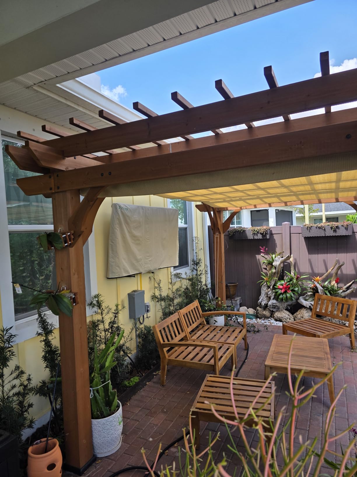 SYLVOX Outdoor TV, 75 inch Smart TV Waterproof Outdoor TVs, 4K Weatherproof Television for Outside, Support Google Assistant, Chromecast, 1000 nit Brightness Partial Sun (Deck Pro 2.0/2024) customer photo 2