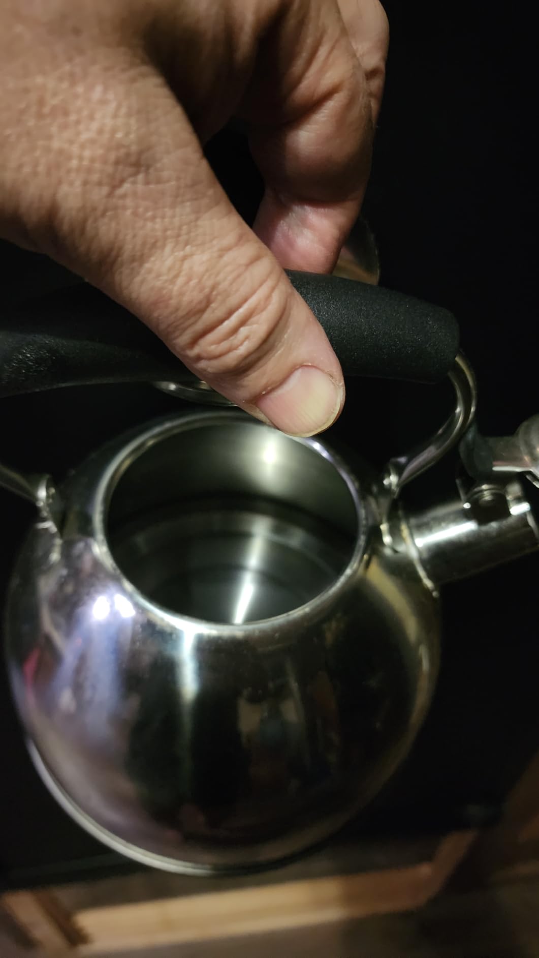 Tea Kettle, 2 Quart Stainless Steel Whistling Tea Kettle, Stovetop Whistling Teakettle Tea Pots for Stove Top with Ergonomic Folding Handle, Small Teapot, Water boiler for Tea, Coffee (Silver) customer photo 2