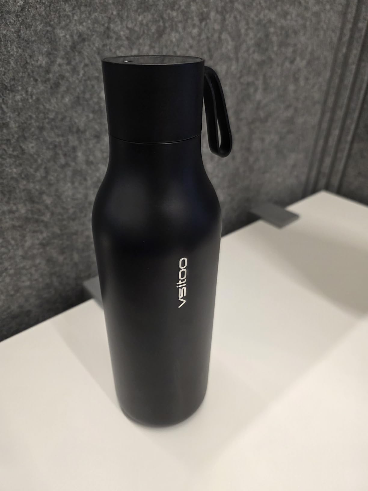VSITOO 33oz Smart Self Cleaning Water Bottle, Insulated Water Bottle with Stainless Steel, BPA-Free, AI Self-Clean, 30-Day Battery, Magnetic Charging for Travel, Gym or Office, Black customer photo 1