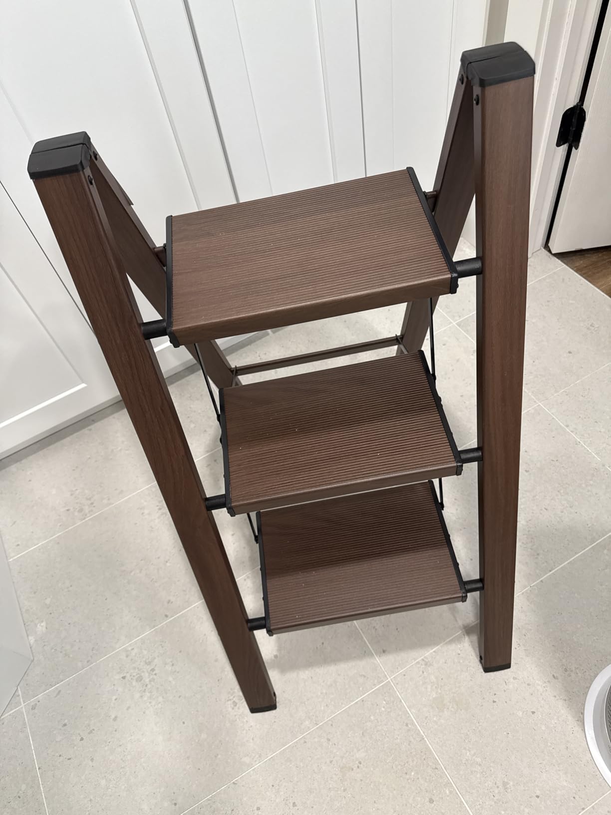 2-Step Aluminum Ladder, Lightweight Folding Step Stool with Extra-Wide Anti-Slip Steps, 330 lbs Capacity, Compact Space-Saving Design for Home, Kitchen and Office customer photo 2
