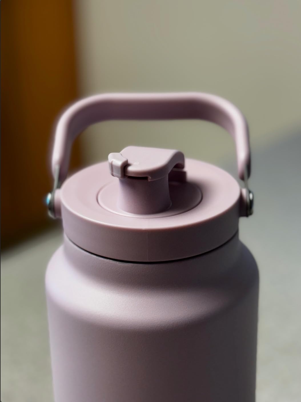 Simple Modern Trek Pivot Gallon Water Bottle Jug with Handle & Boot, Interchangeable Straw & Chug Lids customer photo 1