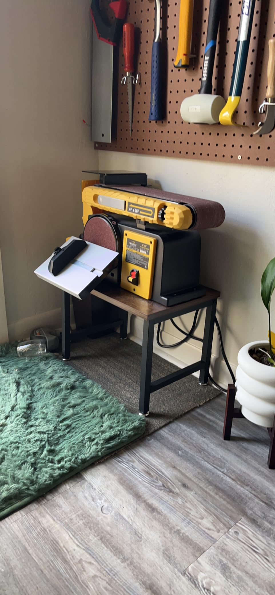 4A Variable Speed Oscillating Spindle Sander, 1000-1800RPM Variable Speed Spindle Sander with Multiple Sanding Sleeves, Efficient Dust Collection, and Compact Design for Woodworking Projects customer photo 1