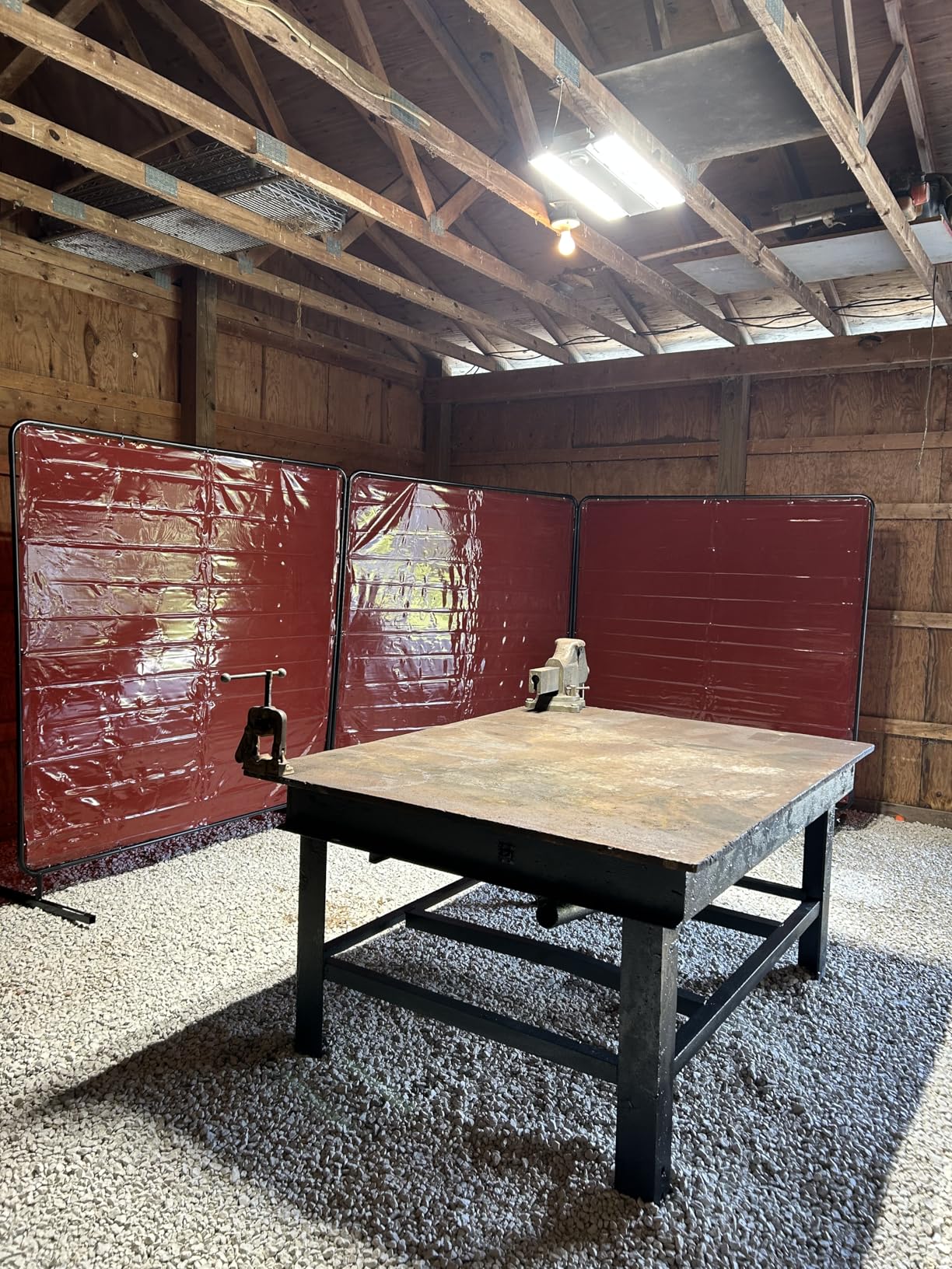VEVOR Welding Screen with Frame, 6' x 6' 3 Panel Welding Curtain Screens, Flame-Resistant Vinyl Welding Protection Screen on 12 Swivel Wheels (6 Lockable), Movable & Professional for Workshop, Green customer photo 1
