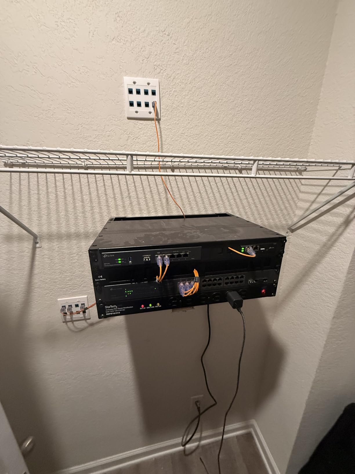 Tecmojo 4U Wall Mount Rack,4U Rack 14 inch Depth,19