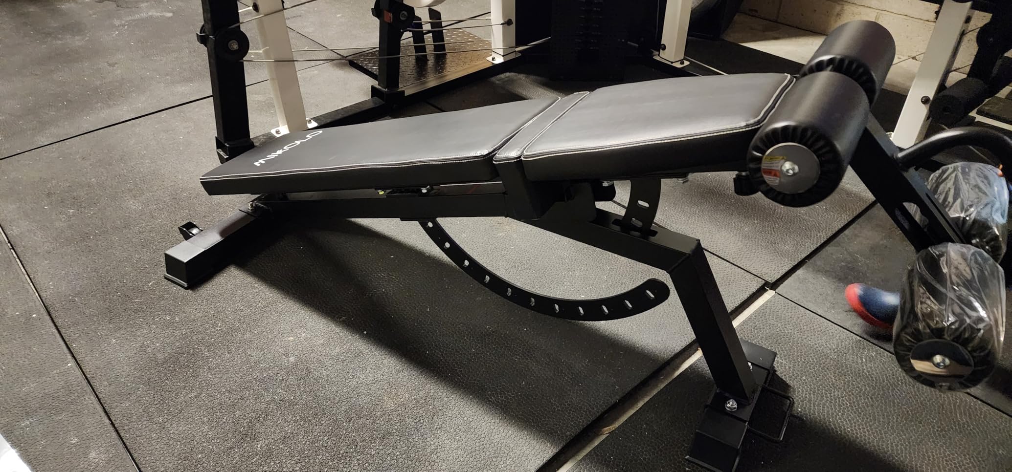 Mikolo 1200LB Weight Bench, Adjustable Workout Bench with Detachable Leg Support, Vertical Storage Space-Saving Exercise Bench for Home Gym, Incline Flat Decline Sit Up Bench for Full Body Fitness customer photo 2