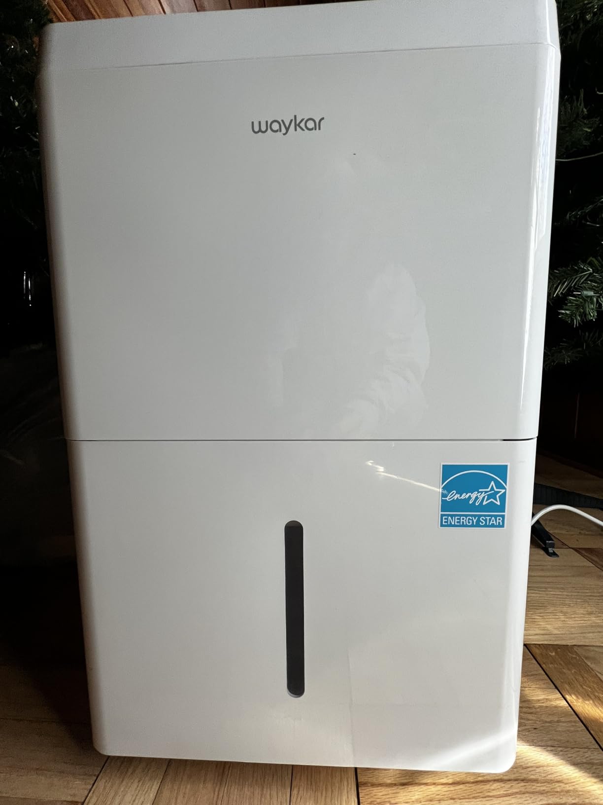 Waykar 6,000 Sq. Ft. Energy Star 120 Pint Dehumidifier - Auto Comfort Mode, Ultra Quiet(40 dB), Portable Smart Compressor Dehumidifier for Basement/Home/Bedroom/Bathroom with Drain Hose customer photo 2